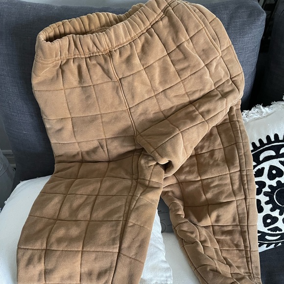 TNA quilted mega sweatpants - Picture 1 of 3